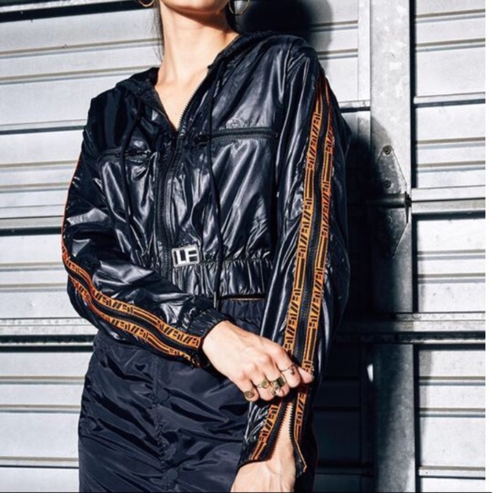 LF the brand cropped hoodie